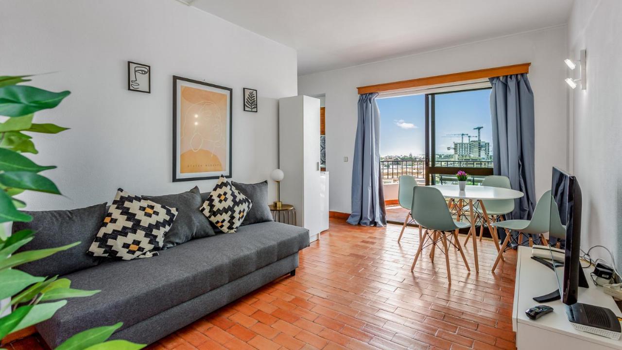Peaceful Flat In By Lovelystay Apartment *